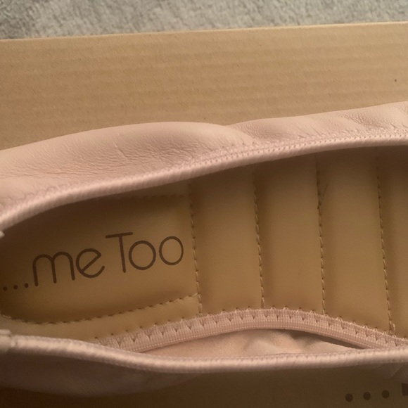 Used ME TOO flats size 6.5. Has a nice cushion what makes them super comfortable - Picture 4 of 4